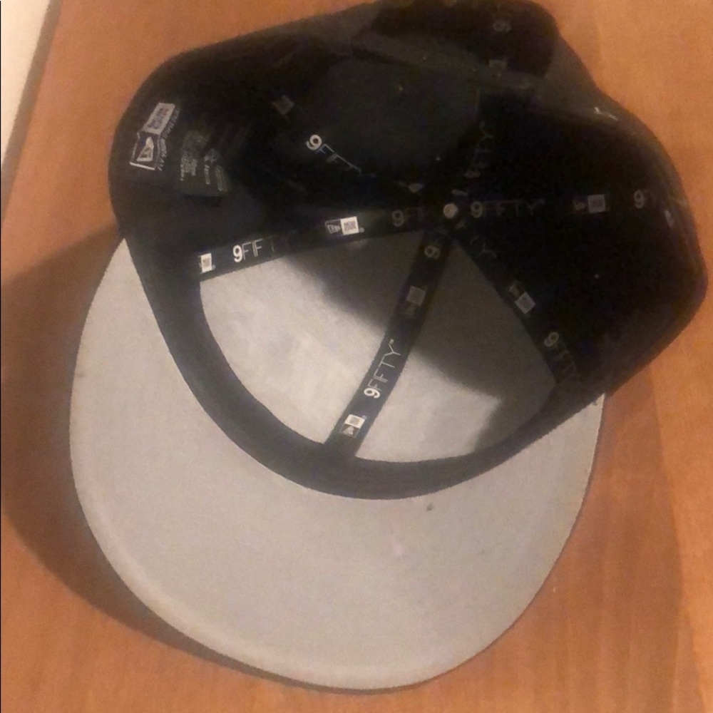 Mariners Hat - Picture 2 of 2